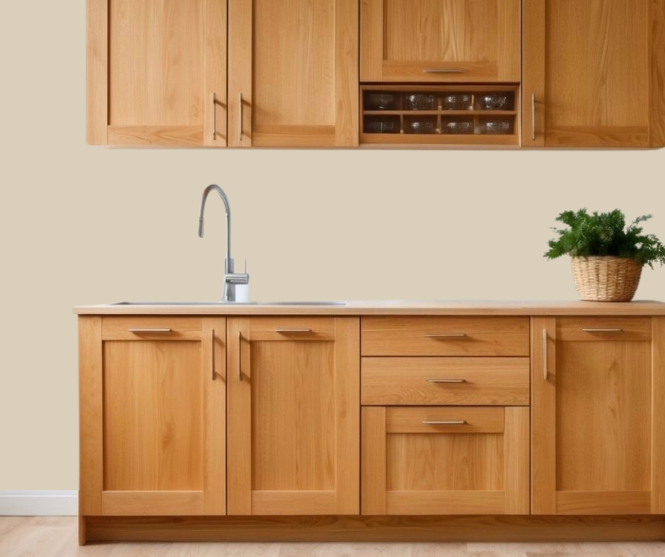 Wool Skein walls in kitchen with honey oak cabinets