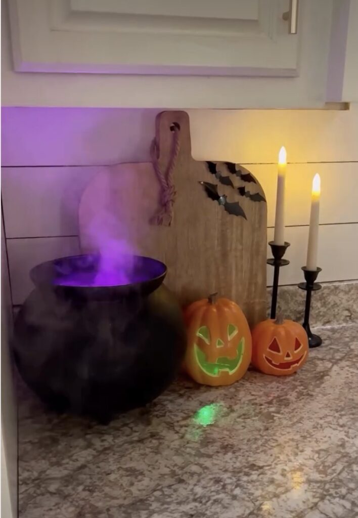 DIY diffuser cauldron for Halloween.